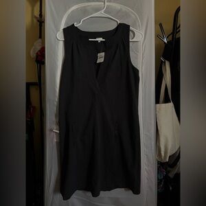 Elegant Black Sleeveless Dress